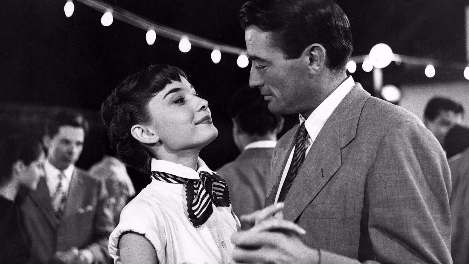 the-eternal-magic-of-golden-age-hollywood-romantic-comedies-image-0